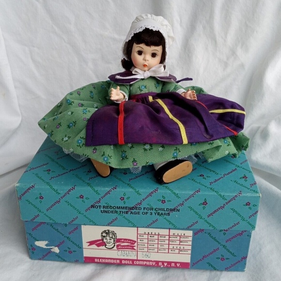 Vintage Madame Alexander International Doll With  Box CANADA 560 - Picture 2 of 12
